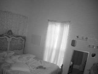 voyeurcam hornyhostel 03