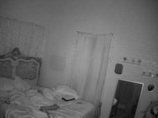 voyeurcam hornyhostel 03
