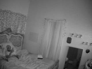 voyeurcam hornyhostel 03