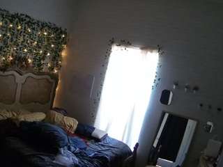 voyeurcam-hornyhostel-03