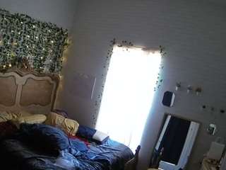 voyeurcam-hornyhostel-03