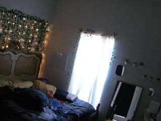 voyeurcam-hornyhostel-03