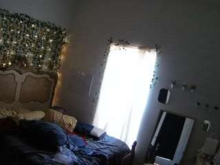 voyeurcam-hornyhostel-03