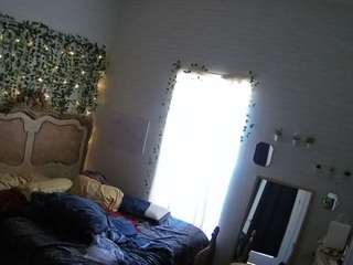 voyeurcam-hornyhostel-03