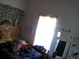 voyeurcam-hornyhostel-03