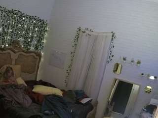 voyeurcam-hornyhostel-03