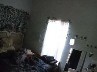 voyeurcam-hornyhostel-03