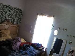 voyeurcam-hornyhostel-03