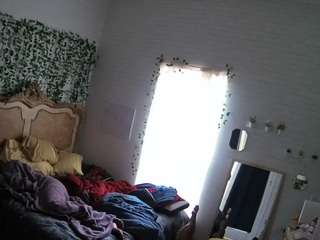 voyeurcam-hornyhostel-03