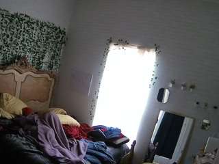 voyeurcam-hornyhostel-03
