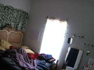 voyeurcam-hornyhostel-03