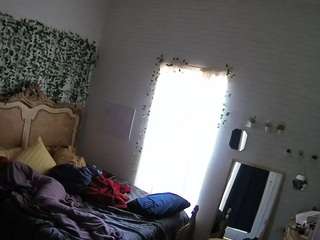 voyeurcam-hornyhostel-03