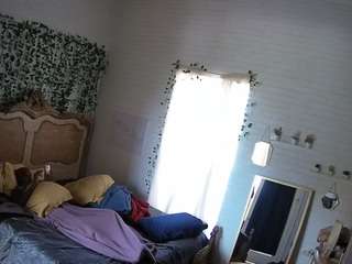 voyeurcam-hornyhostel-03