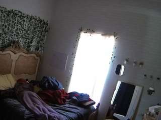 voyeurcam-hornyhostel-03