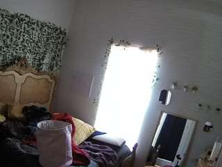 voyeurcam-hornyhostel-03