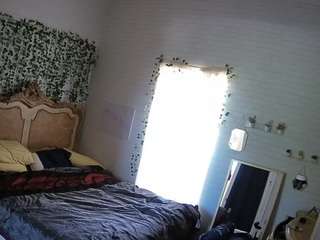 voyeurcam hornyhostel 03