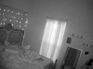 voyeurcam-hornyhostel-03
