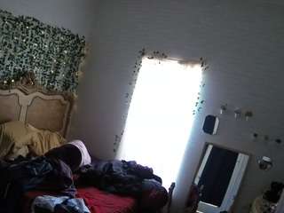 voyeurcam hornyhostel 03