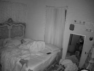 voyeurcam hornyhostel 03