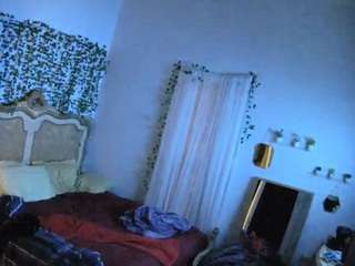 voyeurcam-hornyhostel-03
