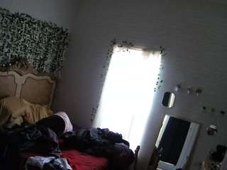 voyeurcam hornyhostel 03