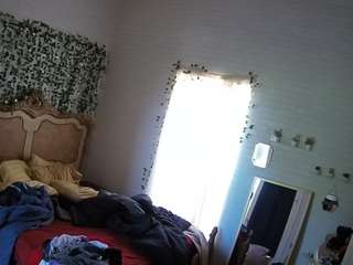 voyeurcam hornyhostel 03