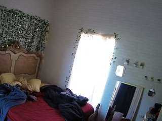 voyeurcam hornyhostel 03