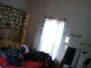 voyeurcam hornyhostel 03