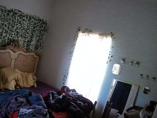 voyeurcam hornyhostel 03
