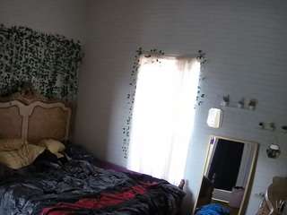 voyeurcam-hornyhostel-03