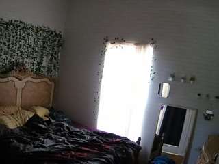 voyeurcam-hornyhostel-03