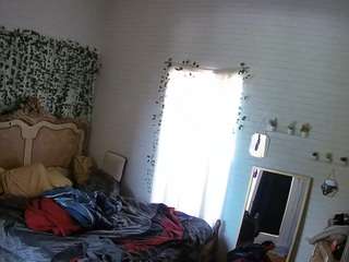 voyeurcam hornyhostel 03
