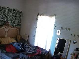 voyeurcam hornyhostel 03