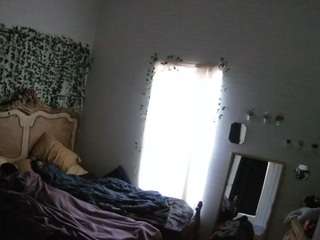 voyeurcam hornyhostel 03