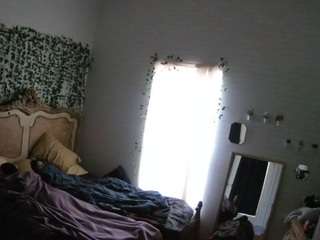 voyeurcam hornyhostel 03