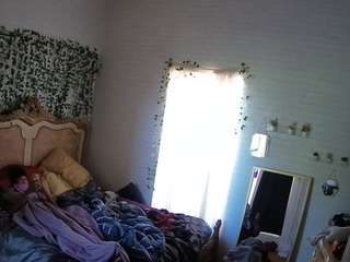 voyeurcam hornyhostel 03