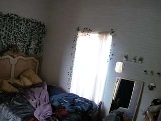 voyeurcam-hornyhostel-03