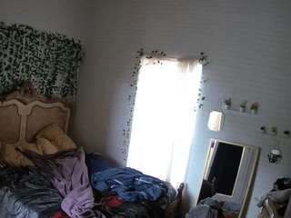 voyeurcam hornyhostel 03