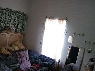 voyeurcam-hornyhostel-03