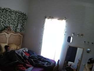 voyeurcam hornyhostel 03