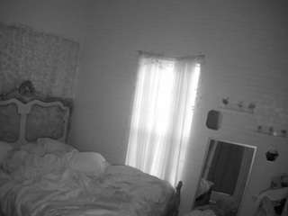 voyeurcam hornyhostel 03