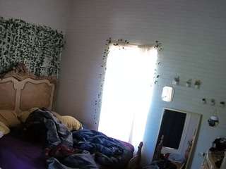 voyeurcam-hornyhostel-03