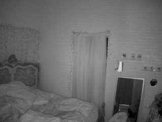 voyeurcam-hornyhostel-03
