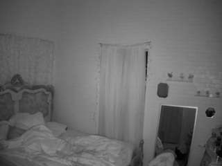 voyeurcam-hornyhostel-03