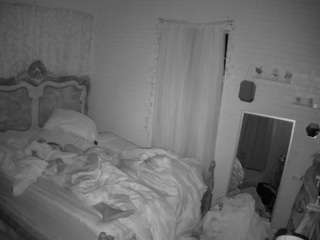 voyeurcam hornyhostel 03