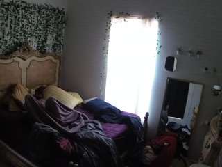 voyeurcam hornyhostel 03