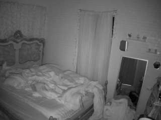 voyeurcam hornyhostel 03