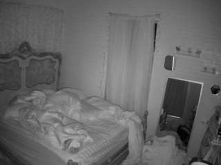 voyeurcam-hornyhostel-03
