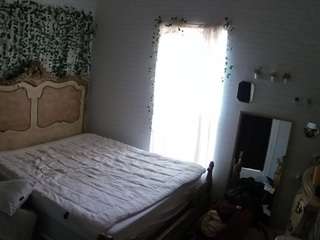 voyeurcam-hornyhostel-03