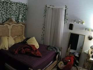 voyeurcam hornyhostel 03